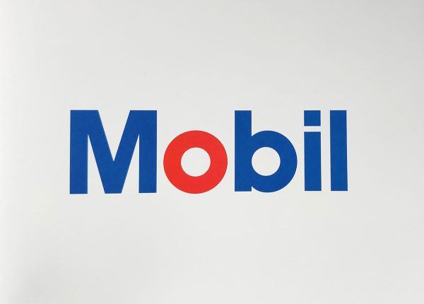 mobil-logo-tom-geismar-1964